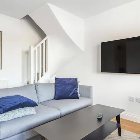 No.1 Universal House - Double Bedroom Apartment Bromley Exterior photo