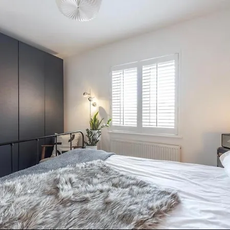 No.1 Universal House - Double Bedroom Apartment Bromley Exterior photo