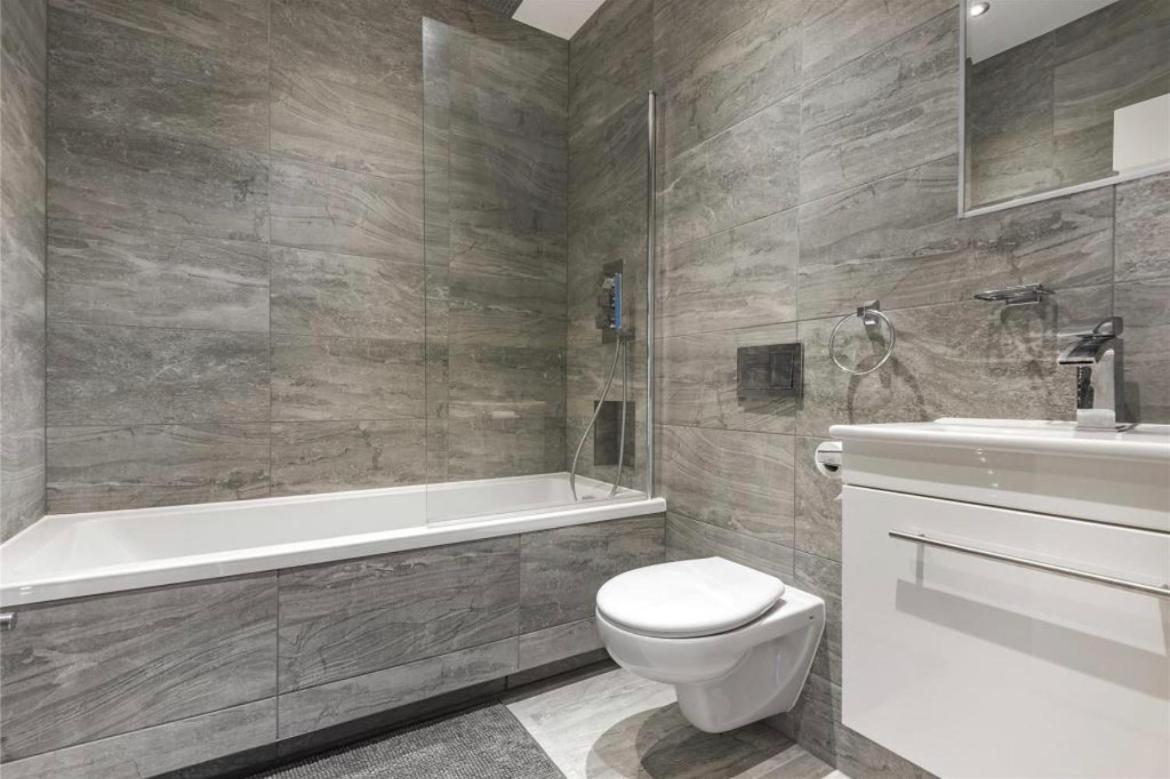 No.1 Universal House - Double Bedroom Apartment *